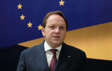 Венгрия заблокировала план ЕС по отказу от российских энергоносителей, - Politico