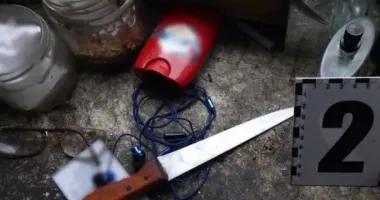 На Буковині чоловік вдарив знайомого ножем під час застілля