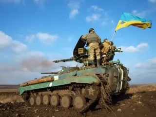 "Остаемся один на один": экстрасенс спрогнозировала отношения между США и Украиной
