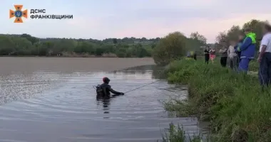 У ставку на Прикарпатті втопилася 11-річна дитина