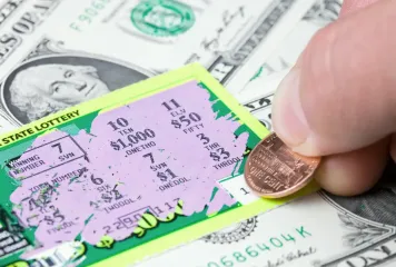 Женщина выиграла в лотерею 200 тысяч долларов, однако заметила это только через несколько дней