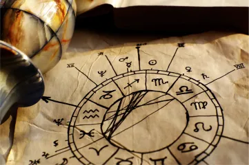 Будьте осторожнее: три знака Зодиака, которые столкнуться с трудностями в мае 2025 года