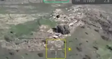 Прикордонники показали, як знищують позиції окупантів на Харківщині