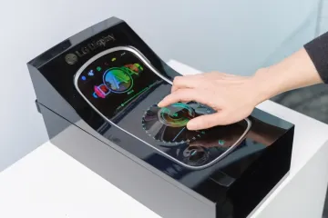 Новая технология LG превратит поверхности в дисплеи: как она работает (видео)