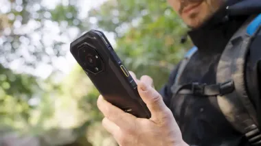 Можно ронять: вышел бюджетный "неубиваемый" смартфон Ulefone Armor X32 (видео)