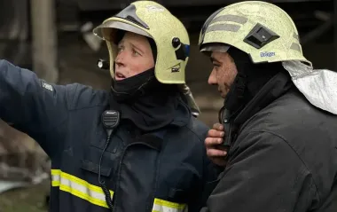 Київ під такою російських ''Шахедів'': зафіксовано падіння уламків дрону