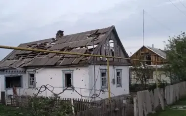 Russia strikes Dnipropetrovsk region with GABs: 8 people wounded, dozens of houses damaged. PHOTOS