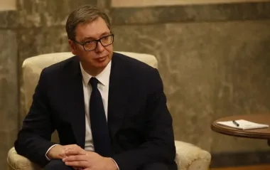 Латвія та Литва не пускають літак Вучича в Росію на парад 9 травня