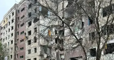 РФ завдала авіаудару по Костянтинівці: 12 поранених, одна людина під завалами