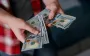 Доллар немного просел: свежие курсы в обменниках