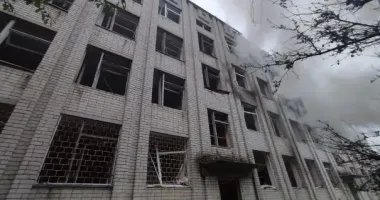 В ГСЧС показали последствия атаки на Черкасщине: повреждена школа, ранен мужчина