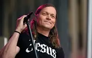 Фронтмен группы 3 Doors Down Бред Арнольд рассказал о борьбе с раком