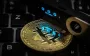 Биткойн снова штурмует рекорды: цена превысила 100 тысяч долларов
