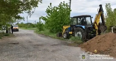"Світить" 10 років: житель Вінниччини підпалив екскаватор через відключення газу