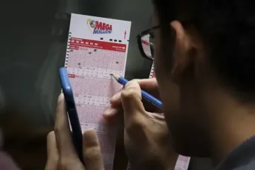 Після смерті матері син знайшов її лотерейний квиток із джекпотом: "Це було як сон..."