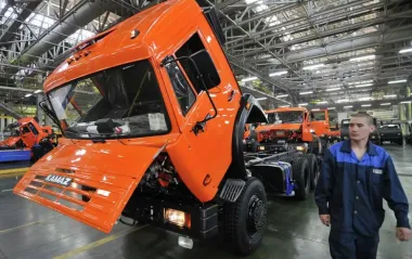Економіка Росії тріщить по швах: чи залишиться Путін без грошей на війну