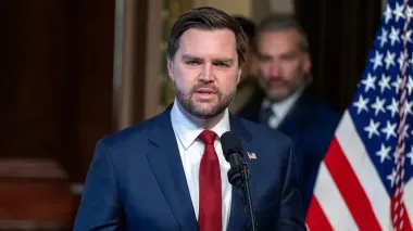 Вэнс заявил, что США могут выйти из мирных переговоров из-за недобросовестности Кремля (видео)