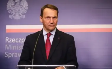 Sikorski: Only Ukraine can determine what just peace looks like