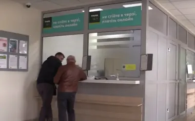 "Ощадбанк" влаштував клієнтам марафон із перешкодами: забрати заощадження – суворе випробування