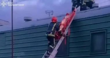 У Хмельницькому 15-річний підліток виліз на вагон і отримав удар струмом