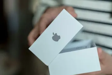 Apple может выпустить изогнутый iPhone без вырезов в экране: что о нем известно