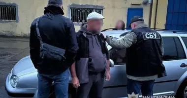 На Тернопільщині затримали зловмисника, який за 12,6 тис. доларів організував незаконне переправлення чоловіків за кордон