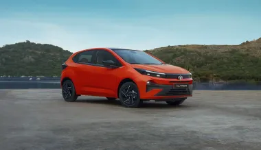 Цена $8000 и заводское ГБО: Tata презентовала дешевый аналог Skoda Fabia и VW Polo (фото)