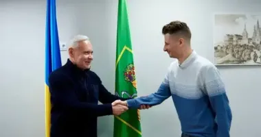 У Харкові працівник ТЦК побив вчителя "Захисту Вітчизни", який мав бронь: деталі скандалу