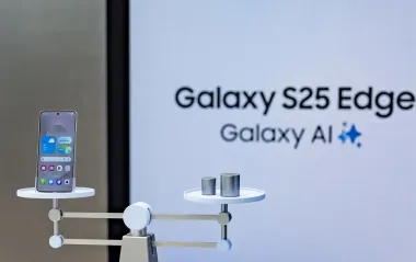 Samsung официально представила сверхтонкий Galaxy S25 Edge: чем он удивит пользователей