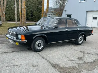 С V8 и автоматической КПП: в ЕС продается "Волга" для КГБ с пробегом 280 км (фото)