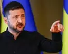 Zelenskyy says he will wait in Turkey for face-to-face talks with Putin – video