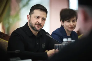 Zelensky promises "political victory" in talks with Putin