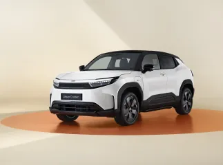От 30 000 евро: на европейский рынок выходит доступный электрокроссовер Toyota (фото)