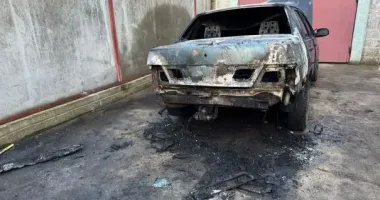 На Одещині чоловік через давні образи на брата підпалив його авто