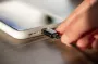 Эти ошибки испортят аккумулятор: как заряжать смартфон, чтобы он работал дольше