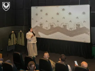 В Украине презентовали уникальную военную вышиванку: чем особенна рубашка (фото)