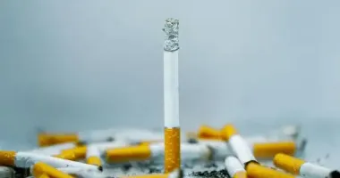В Украине значительно подорожали сигареты: сколько теперь придется платить за вредную привычку
