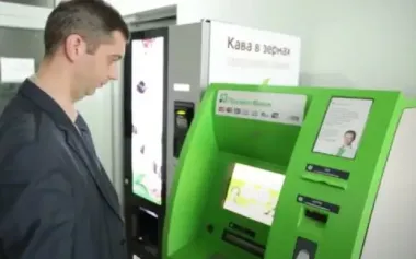 ПриватБанк массово блокирует счета: без денег может оставить простая формальность