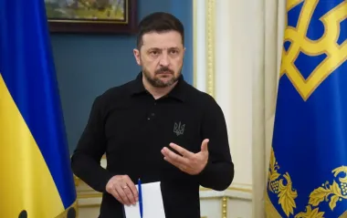 Зеленський і Путін борються за Трампа. Чого чекати від переговорів у Стамбулі