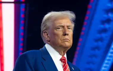 Трамп заявив, що переговори щодо України не зрушать з місця без його зустрічі з Путіним