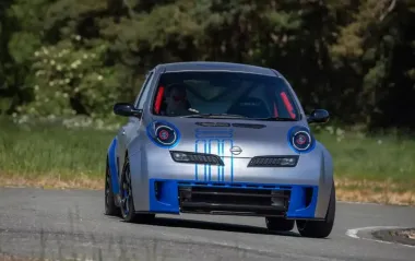 На честь ювілею: Nissan Micra перетворили на 300-сильний суперкар