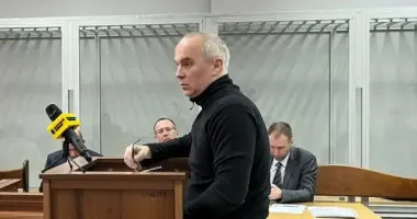 Суд продлил Шуфричу меру пресечения: нардепа доставят в больницу под конвоем