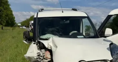 На Хмельниччині зіткнулися легковик і мотоблок: загинув водій