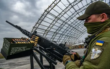 У Києві було чути вибухи на тлі дронової атаки, працювала ППО