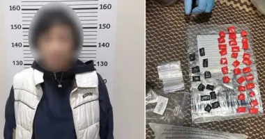 На Хмельниччині викрили жінку, яка організувала наркосклад у квартирі