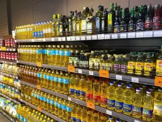 Нове подорожчання: у супермаркетах рекордно злетіли ціни на соняшникову олію та вершкове масло