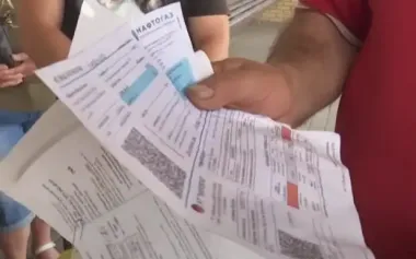 Позаплановий перерахунок тарифів: нардеп оцінив ймовірність подорожчання світла та газу