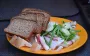 Домашняя сметана, сало и сыр: какие традиционные украинские продукты сложно найти в Европе