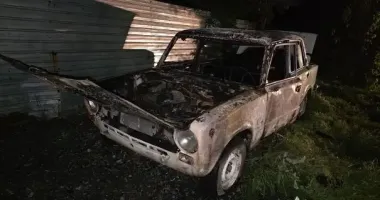 У Кривому Розі затримали чоловіка, який вночі підпалив чуже авто