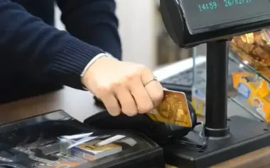 Лимиты на переводы ужесточат с июня: кого это коснётся
